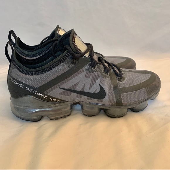 Nike Air VaporMax 2019 Triple Black Shoes - Picture 2 of 7